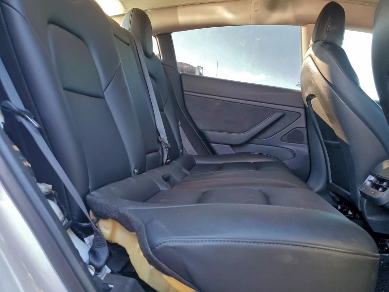 Photo 10 from auction – 2018 TESLA MODEL 3 with VIN 5YJ3E1EA2JF017407