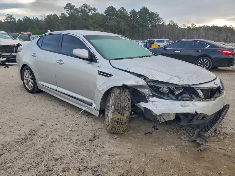 Photo 4 from auction – 2015 KIA OPTIMA LX with VIN 5XXGM4A79FG397141