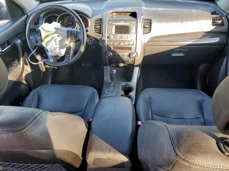 Photo 8 from auction – 2013 KIA SORENTO EX with VIN 5XYKU3A61DG403129