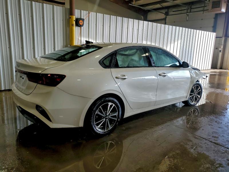 Photo 3 from auction – 2023 KIA FORTE LX with VIN 3KPF24AD7PE559902