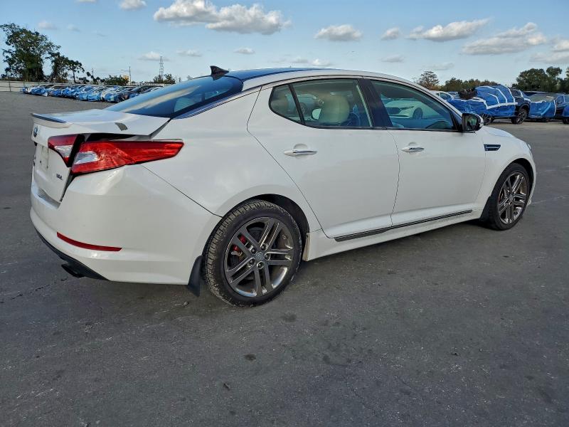 Photo 3 from auction – 2013 KIA OPTIMA SX with VIN 5XXGR4A63DG168122