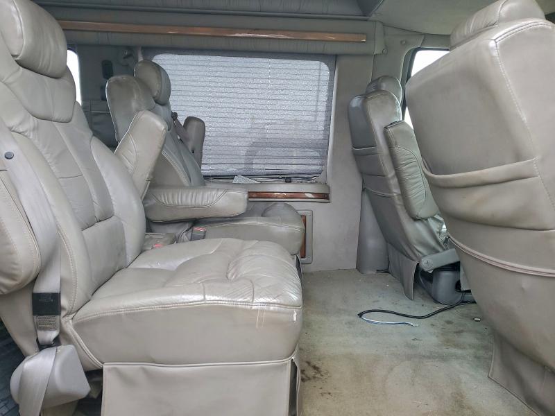 Photo 11 from auction – 2000 CHEVROLET EXPRESS G1 with VIN 1GBFG15R0Y1260296
