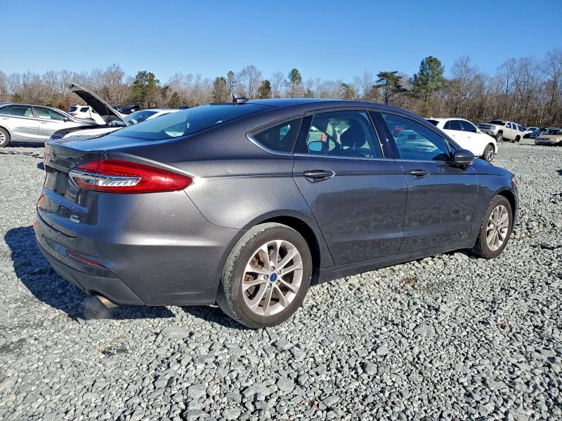 Photo 3 from auction – 2020 FORD FUSION SE with VIN 3FA6P0HD5LR206812