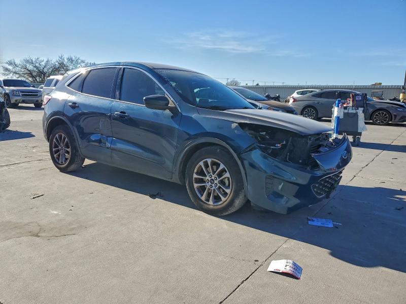 Photo 4 from auction – 2020 FORD ESCAPE with VIN 1FMCU0G6XLUA59447