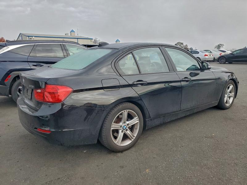Photo 3 from auction – 2013 BMW 328 I SULE with VIN WBA3C1C58DF437861