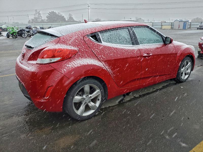 Photo 3 from auction – 2014 HYUNDAI VELOSTER with VIN KMHTC6AD6EU214852