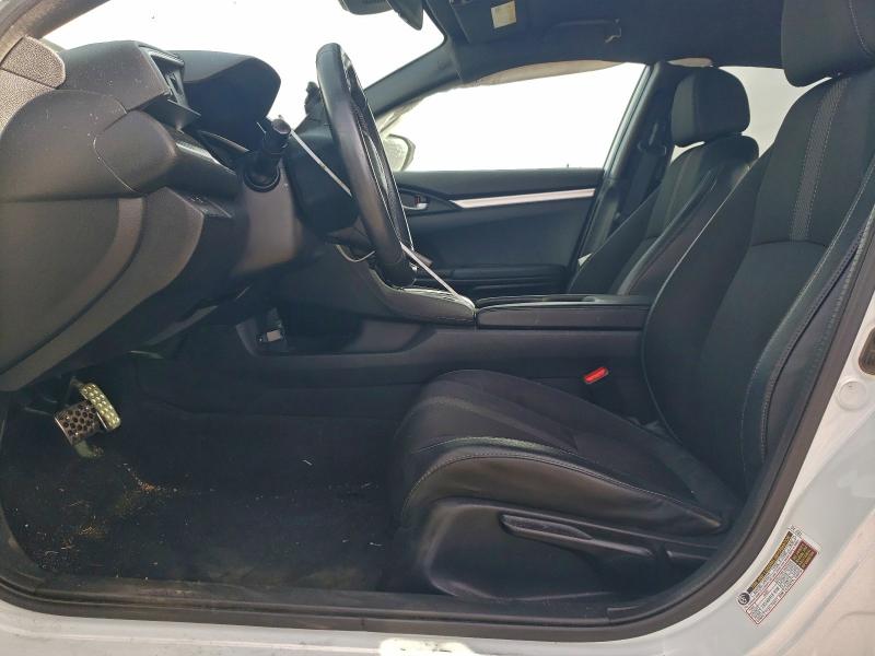 Photo 7 from auction – 2020 HONDA CIVIC SPOR with VIN 2HGFC2F82LH516999