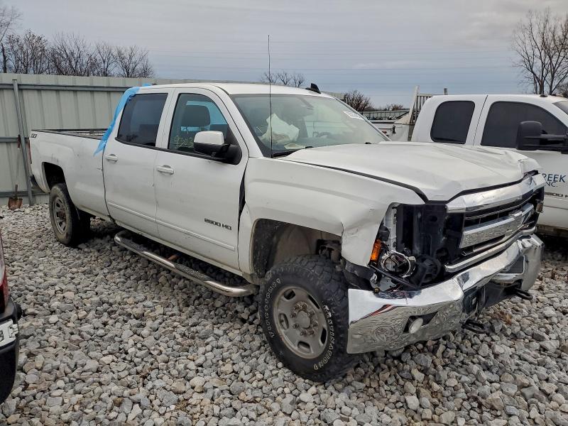 Photo 4 from auction – 2018 CHEVROLET SILVERADO with VIN 1GC1KVEG5JF135930