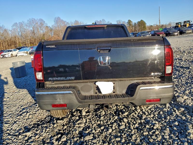 Photo 6 from auction – 2018 HONDA RIDGELINE with VIN 5FPYK3F19JB004301