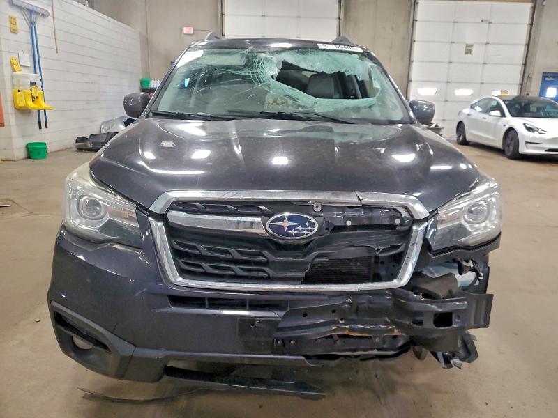 Photo 5 from auction – 2018 SUBARU FORESTER 2 with VIN JF2SJARC5JH539968