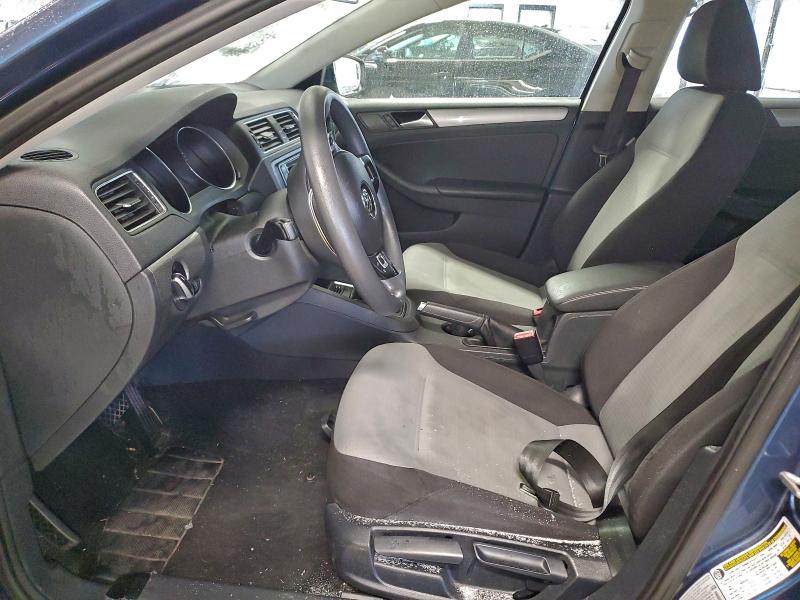 Photo 7 from auction – 2017 VOLKSWAGEN JETTA with VIN 3VW2B7AJ2HM327217