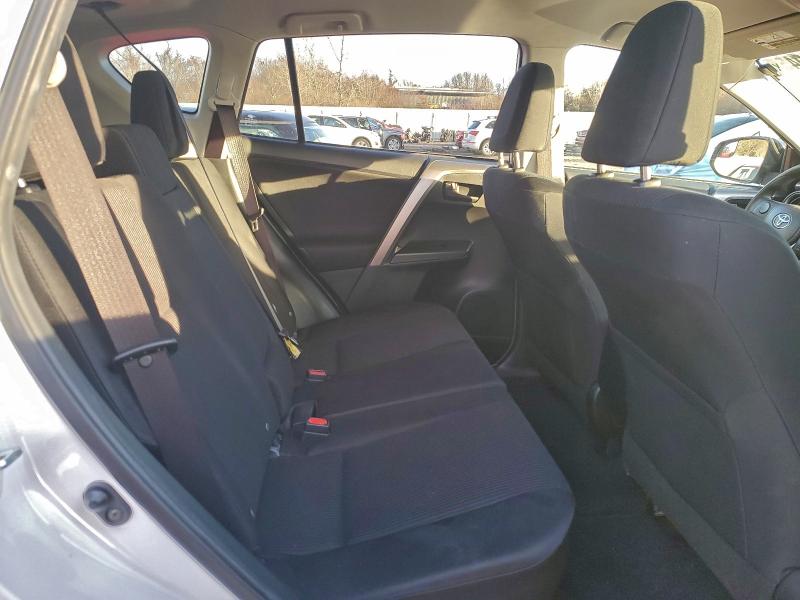 Photo 10 from auction – 2016 TOYOTA RAV4 LE with VIN JTMBFREV3GD197085