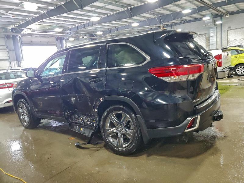 Photo 2 from auction – 2019 TOYOTA HIGHLANDER with VIN 5TDDZRFH3KS993194