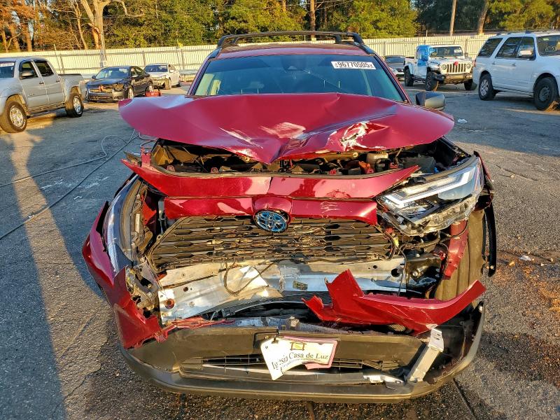 صورة رقم 5 من المزاد - 2023 TOYOTA RAV4 LE مع VIN JTMLWRFV0PD572952