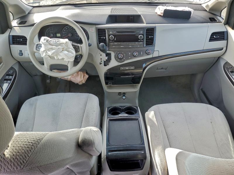 Photo 8 from auction – 2011 TOYOTA SIENNA LE with VIN 5TDKK3DCXBS156040
