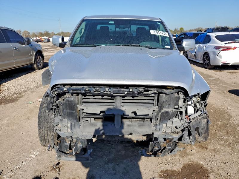 Photo 5 from auction – 2016 RAM 1500 with VIN 1C6RR6TT9GS182373