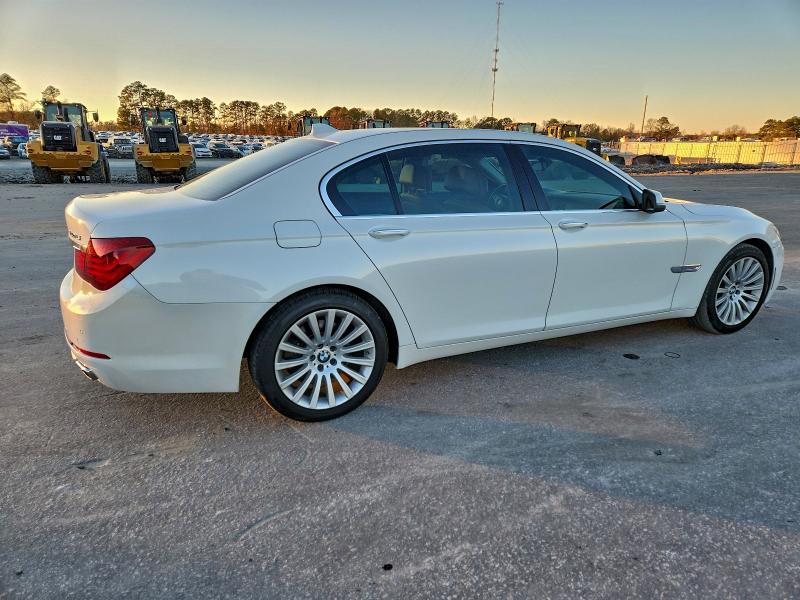 Photo 3 from auction – 2013 BMW 740 LXI with VIN WBAYF4C57DDE23687