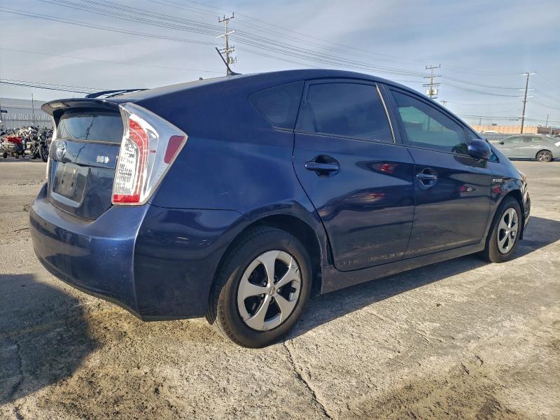 Photo 3 from auction – 2012 TOYOTA PRIUS with VIN JTDKN3DU0C1550631