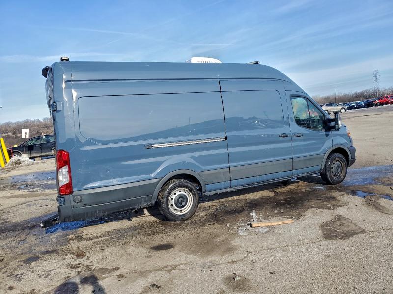 Photo 3 from auction – 2022 FORD TRANSIT T- with VIN 1FTBR3X8XNKA15368
