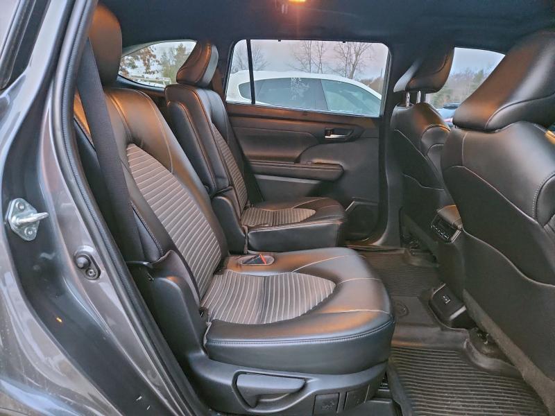 Photo 11 from auction – 2023 TOYOTA HIGHLANDER with VIN 5TDKDRBHXPS018016