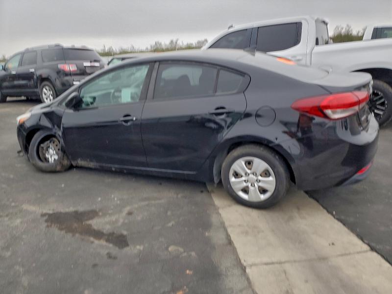 Photo 2 from auction – 2018 KIA FORTE LX with VIN 3KPFK4A72JE235239