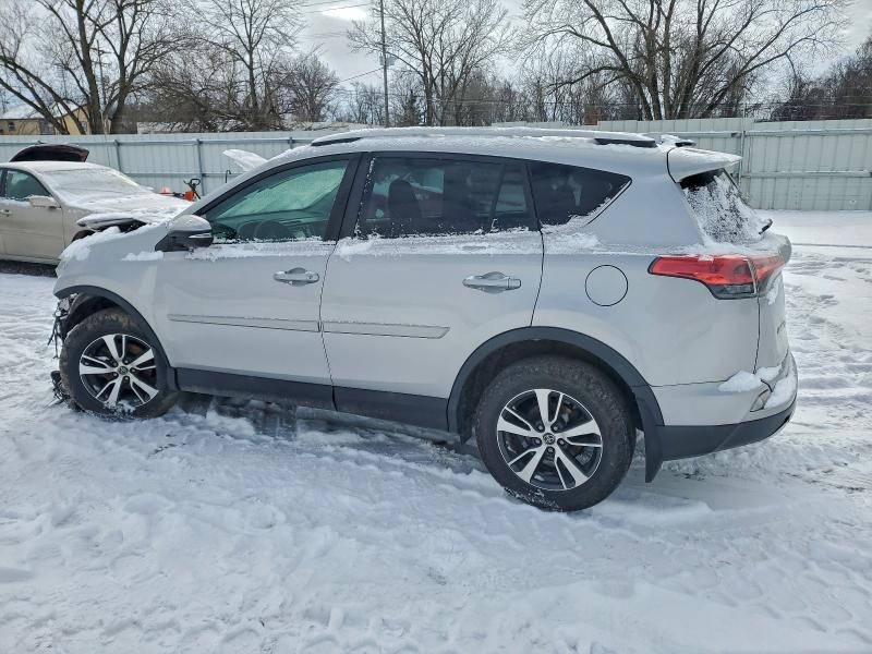 Photo 2 from auction – 2016 TOYOTA RAV4 XLE with VIN 2T3RFREV6GW527349
