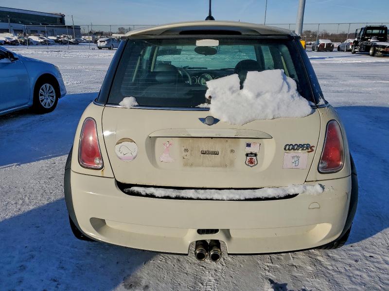 Photo 6 from auction – 2006 MINI COOPER S with VIN WMWRE33536TJ37133