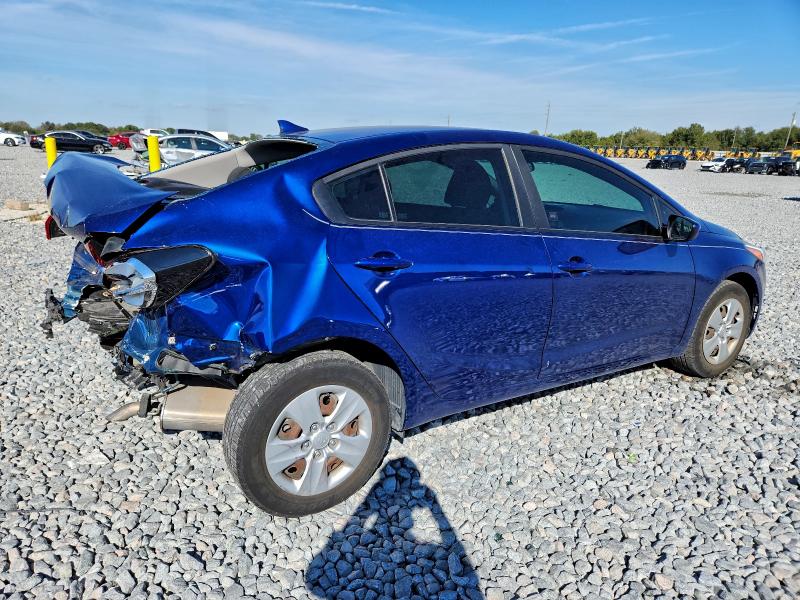 Photo 3 from auction – 2018 KIA FORTE LX with VIN 3KPFK4A78JE273901