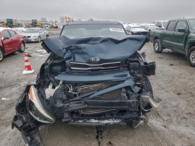 Photo 5 from auction – 2017 KIA SOUL with VIN KNDJP3A58H7449134