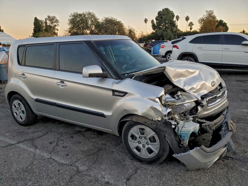 Photo 4 from auction – 2012 KIA SOUL with VIN KNDJT2A51C7408813