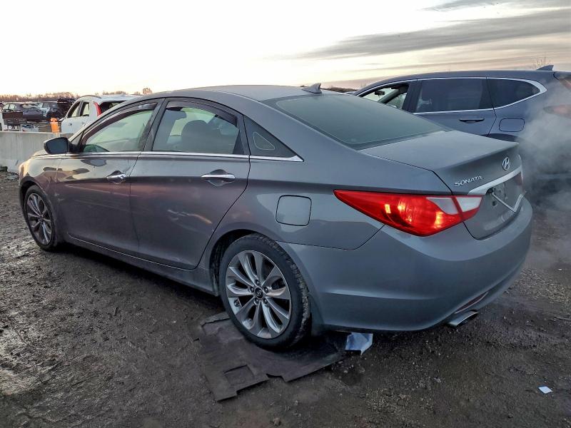 Photo 2 from auction – 2012 HYUNDAI SONATA SE with VIN 5NPEC4ABXCH418948