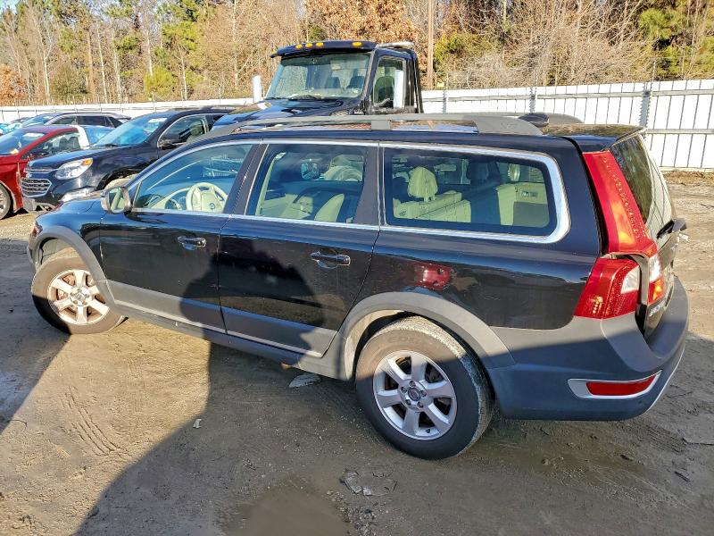 Photo 2 from auction – 2011 VOLVO XC70 3.2 with VIN YV4952BZ7B1113776