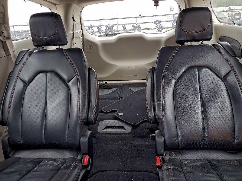 Photo 10 from auction – 2019 CHRYSLER PACIFICA T with VIN 2C4RC1BG4KR655026