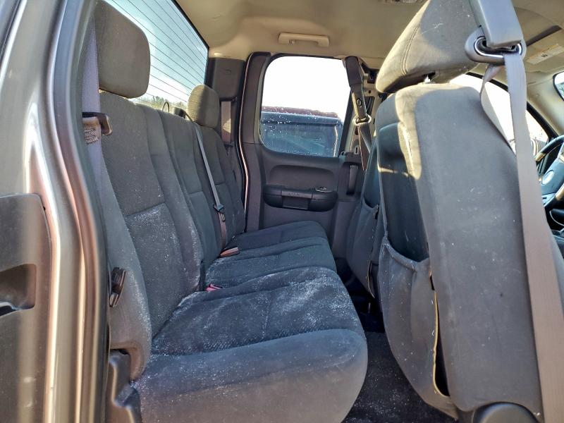 Photo 10 from auction – 2007 CHEVROLET SILVERADO with VIN 2GCEK19J571582063