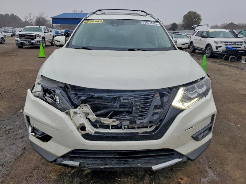 Photo 5 from auction – 2019 NISSAN ROGUE S with VIN 5N1AT2MT9KC824006