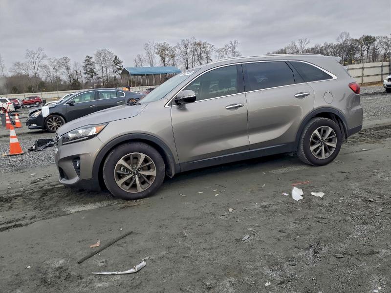 KIA SORENTO EX 2019 with VIN 5XYPH4A53KG500594 - Photo from auction