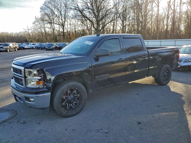 CHEVROLET SILVERADO 2014 with VIN 3GCUKREC7EG141346 - Photo from auction