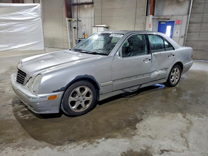 MERCEDES-BENZ E 320 2000 with VIN WDBJF65J7YB147535 - Photo from auction