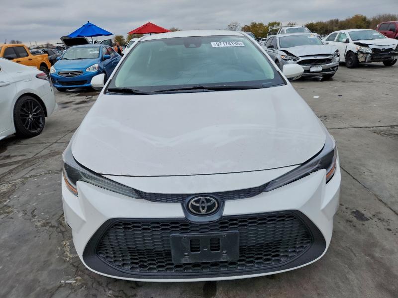 Photo 5 from auction – 2021 TOYOTA COROLLA LE with VIN 5YFEPMAE8MP151425