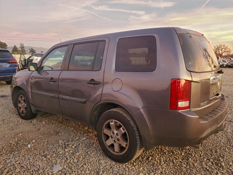 Photo 2 from auction – 2015 HONDA PILOT LX with VIN 5FNYF4H29FB075952
