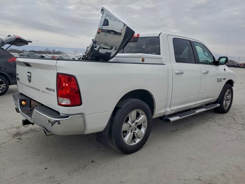 Photo 3 from auction – 2017 RAM 1500 SLT with VIN 3C6RR7LT5HG522830