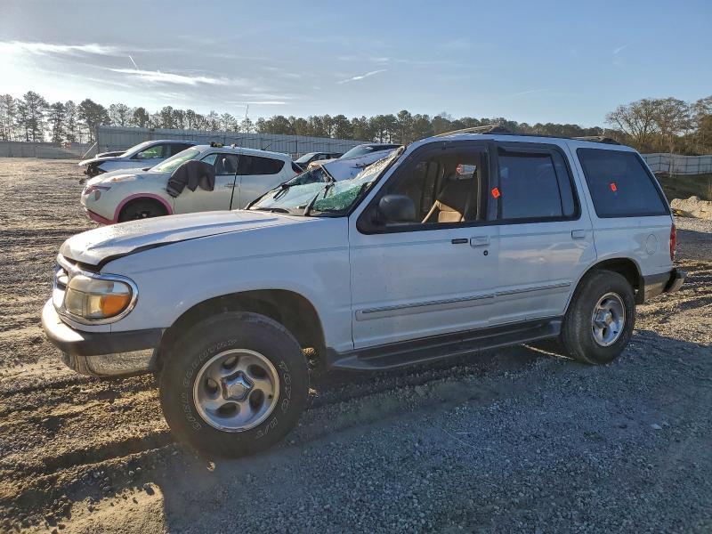 FORD EXPLORER 1998 with VIN 1FMZU32E5WUD09871 - Photo from auction