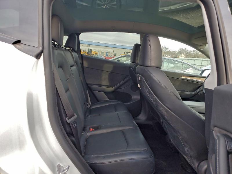 Photo 10 from auction – 2022 TESLA MODEL Y with VIN 7SAYGDEEXNA012434