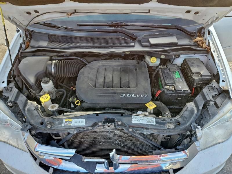 Photo 12 from auction – 2016 DODGE GRAND CARA with VIN 2C4RDGCGXGR328152