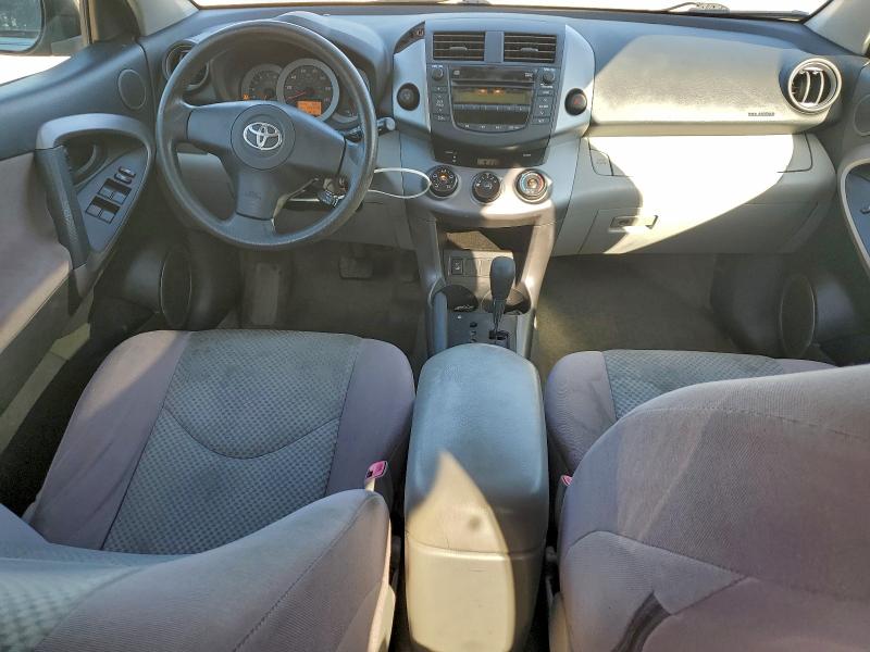 Photo 8 from auction – 2006 TOYOTA RAV4 with VIN JTMZD35V565016904