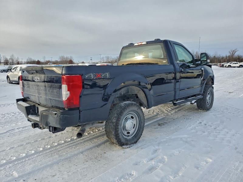Photo 3 from auction – 2022 FORD F350 SUPER with VIN 1FTRF3B63NEC95484