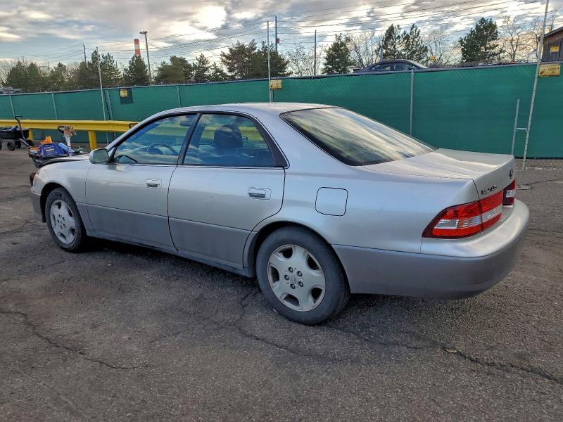 Photo 2 from auction – 2000 LEXUS ES 300 with VIN JT8BF28G5Y5096614