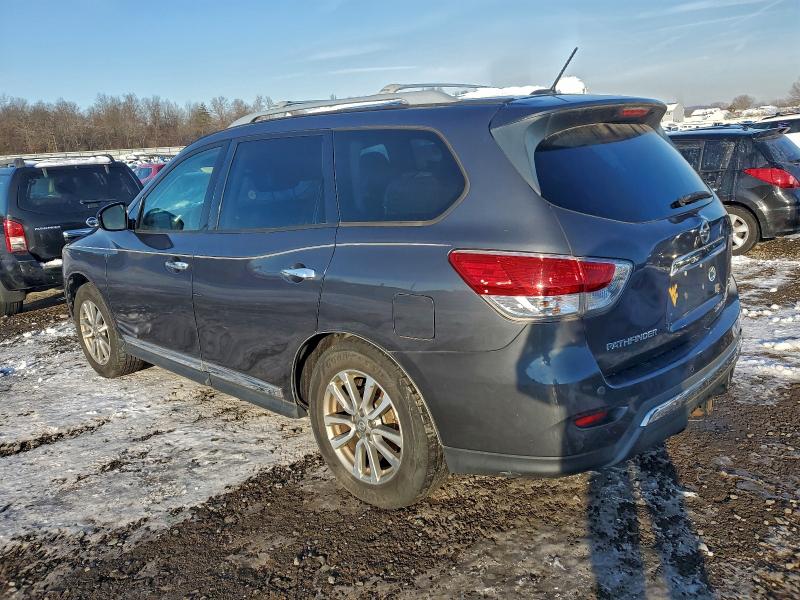 Photo 2 from auction – 2013 NISSAN PATHFINDER with VIN 5N1AR2MM1DC608872