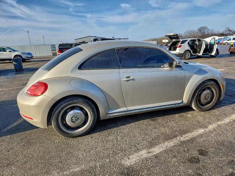 Photo 3 from auction – 2012 VOLKSWAGEN BEETLE with VIN 3VWJX7AT5CM661054