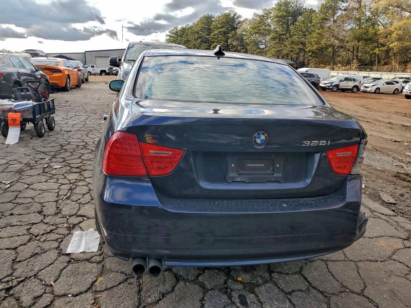 Photo 6 from auction – 2009 BMW 328 I with VIN WBAPH77549NL83388